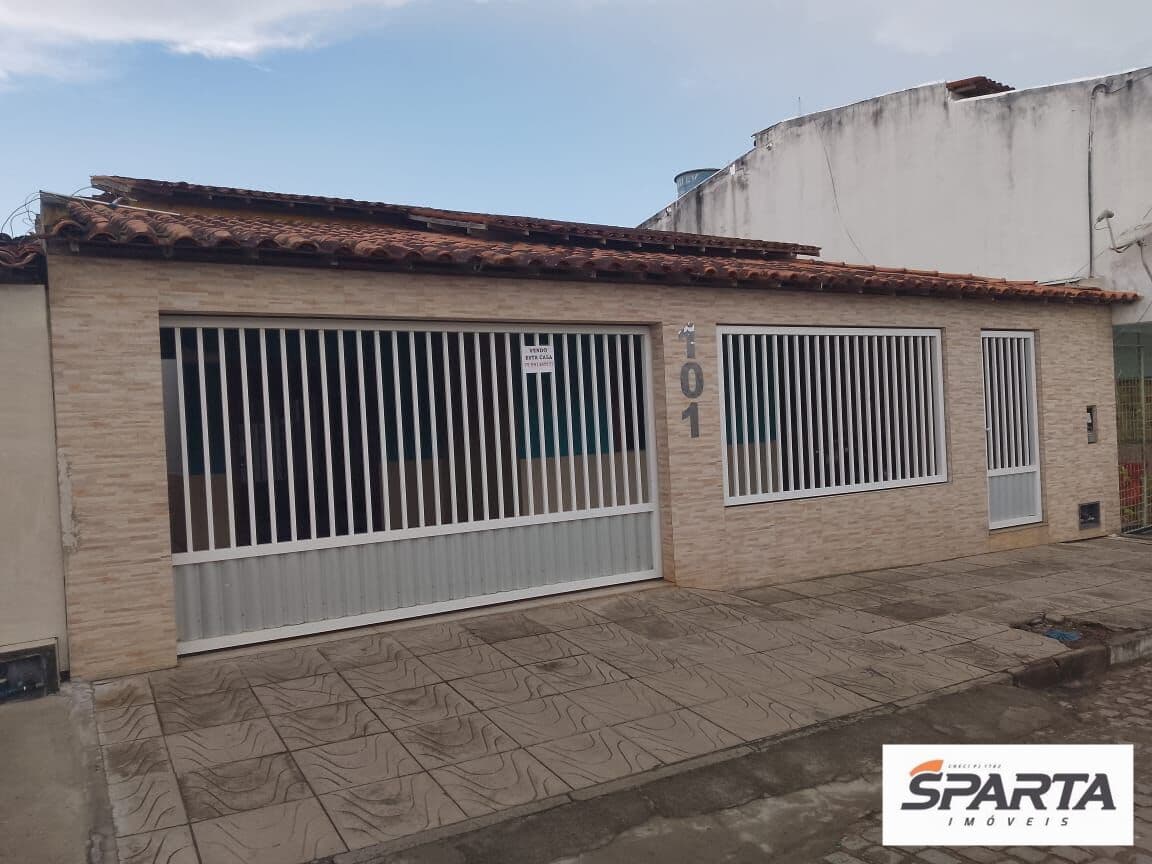 Casa em Santa Mônica, Feira de Santana/BA