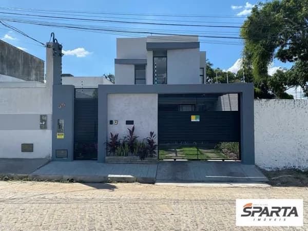 Casa em Feira de Santana - Centro