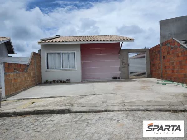 Casa de Condomínio em Feira de Santana - Jardim Brasil