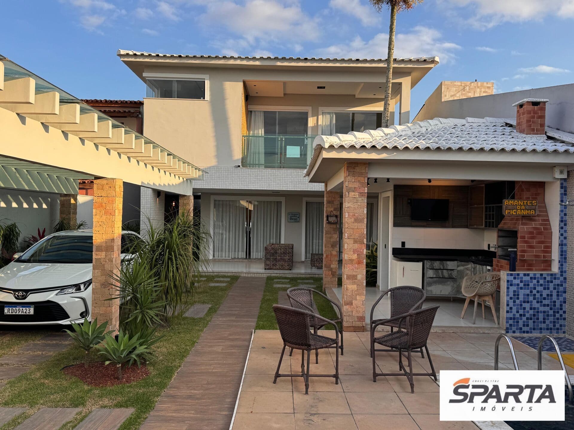 Casa Alto Padrão Próximo a Av. Fraga Maia