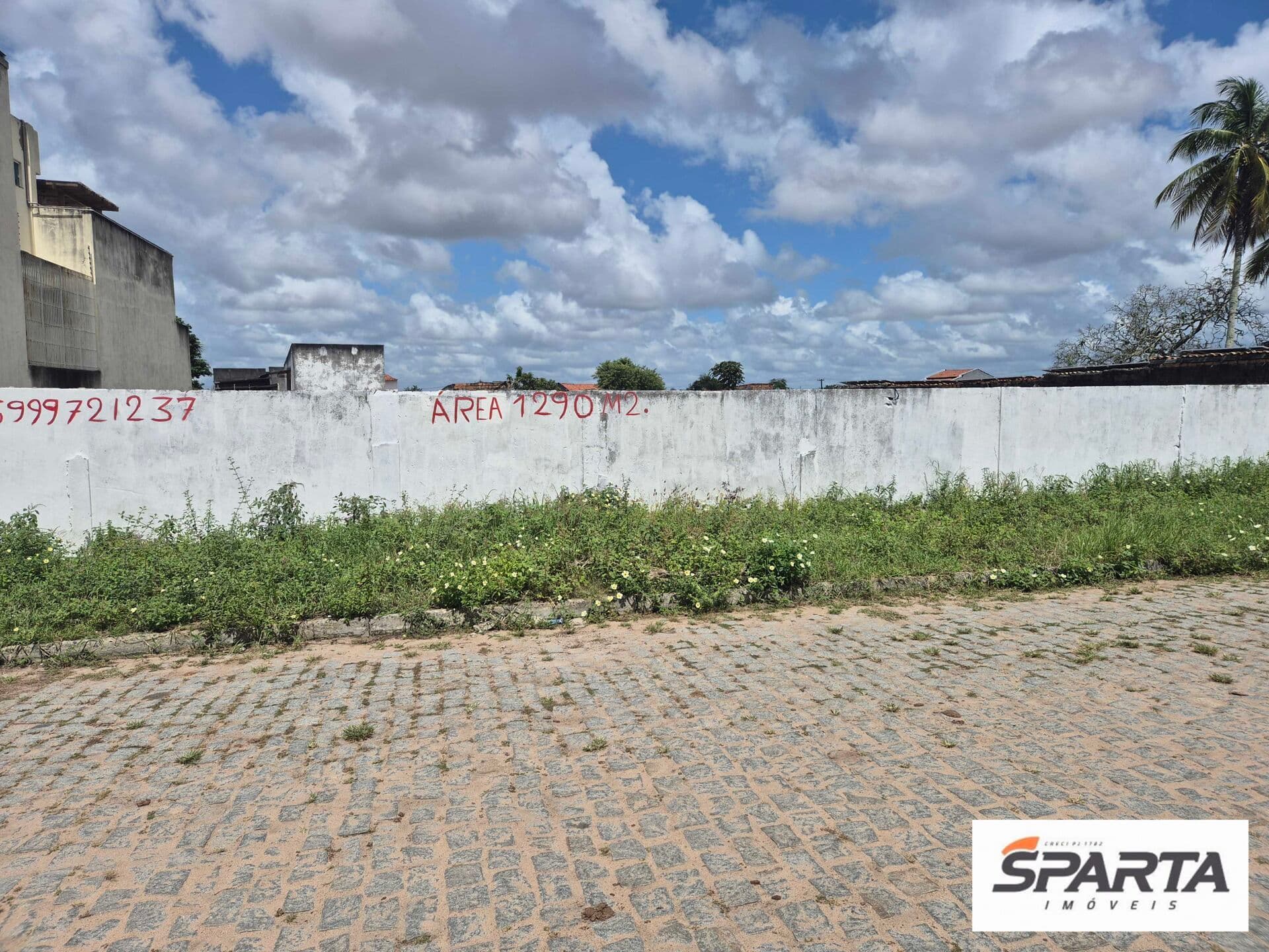 Lote/Terreno em Feira de Santana - Centro