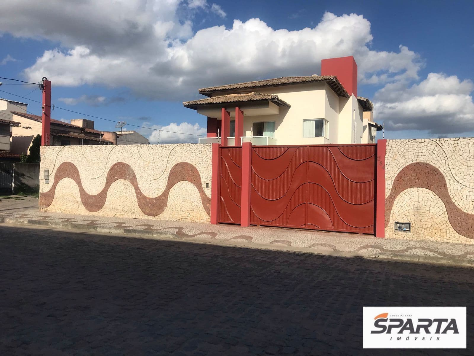 Casa em Feira de Santana - Sim