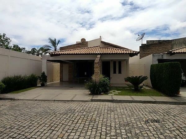Casa-em-Condominio-para-Venda-em-Brasilia-Feira-de-Santana-BA