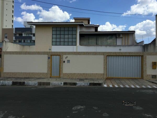 Casa-Alto-Padrao-para-Venda-em-Santa-Monica-Feira-de-Santana-BA