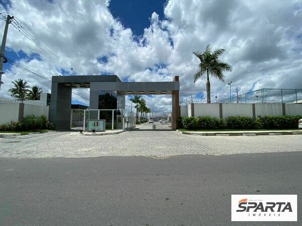 Casa em Feira de Santana - Sim