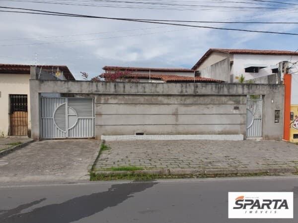 Casa em Feira de Santana - Queimadinha