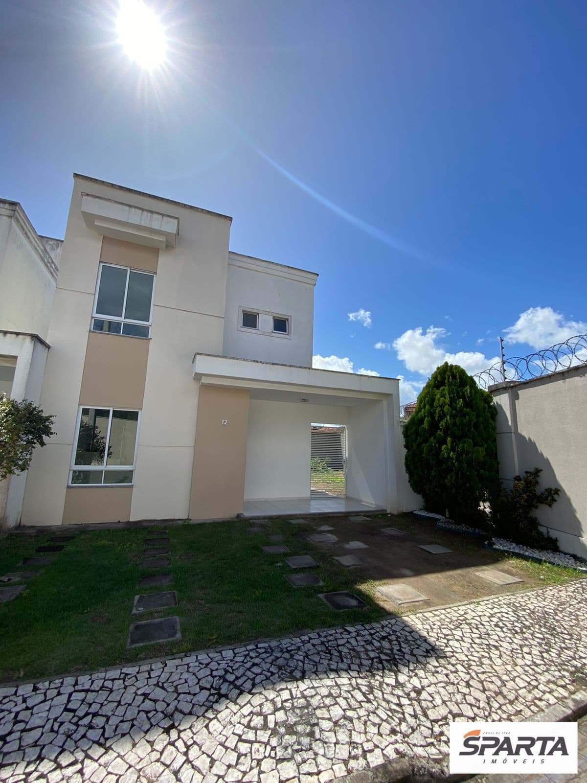 Casa de Condomínio em Feira de Santana - Mangabeira