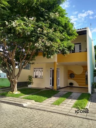Casa-em-Condominio-para-Venda-em-Eucalipto-Feira-de-Santana-BA