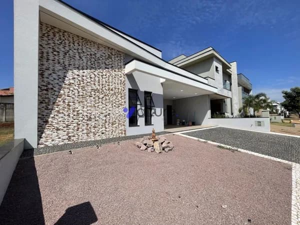 Casa de Condomínio em Paulínia - Parque Brasil 500