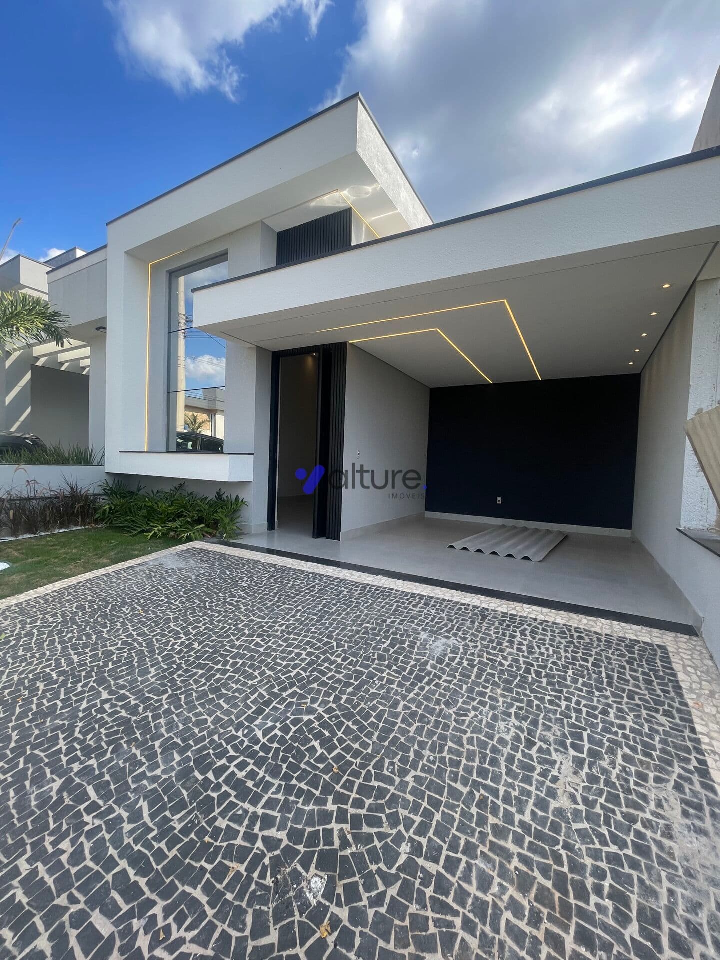 Casa de Condomínio em Paulínia - Vila Monte Alegre