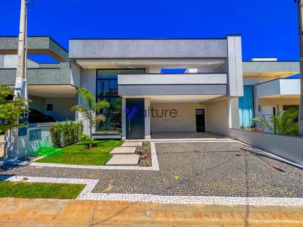 Casa Alto Padrão em Residencial Jardim do Jatobá, Hortolândia/SP