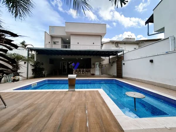 Casa de Condomínio em Hortolândia - Jardim Flamboyant