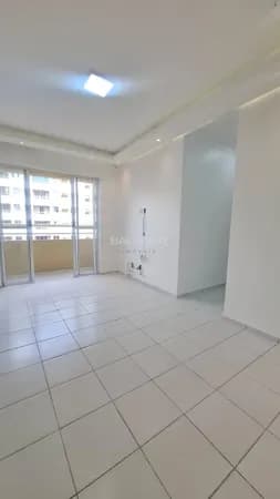 Apartamento à venda na Avenida Mário Andreazza