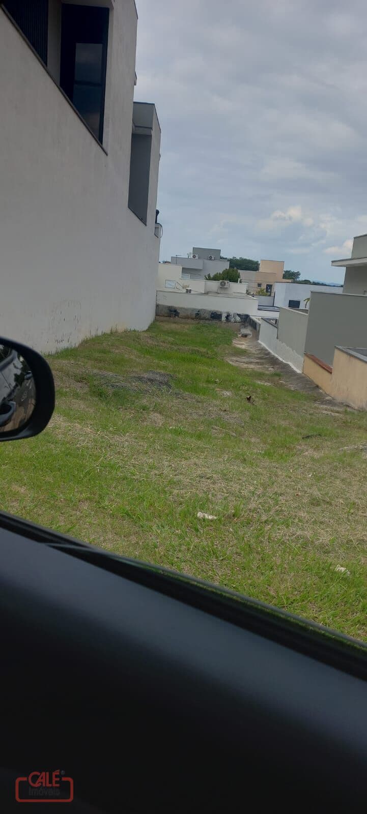 Terreno no Condomínio Montreal