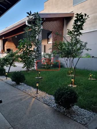 Casa Sobrado de esquina a 3 minutos do Parque Ecológico