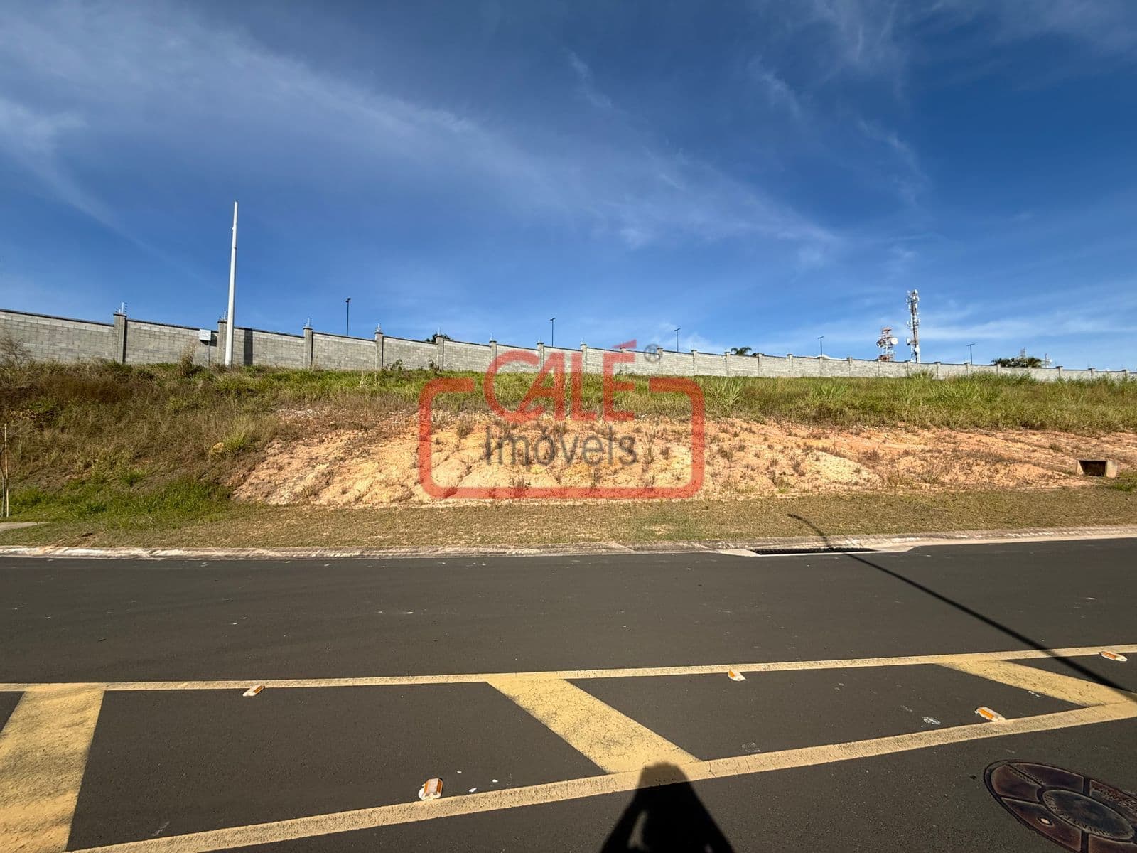 Amplo Terreno de 586,64 m² à Venda no Condomínio Villa dos Pinheiros, Indaiatuba-SP
