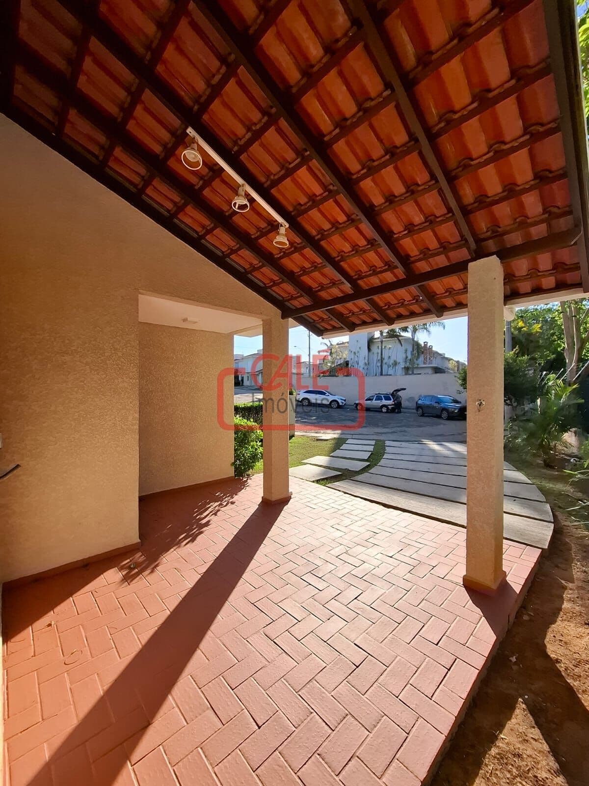 VENDA: CASA TÉRREA DE ALTO PADRÃO NO CONDOMÍNIO JARDIM DOS AROMAS EM INDAIATUBA | 3 DORMITÓRIOS (1 SUÍTE) | 422m²