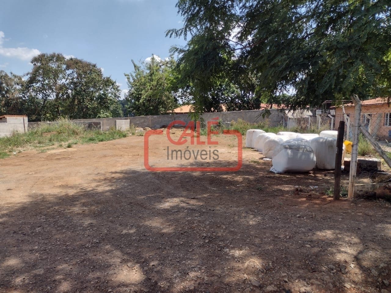 Terreno à Venda no Parque das Bandeiras, Indaiatuba: 1023m², Plano e Pronto para Construir