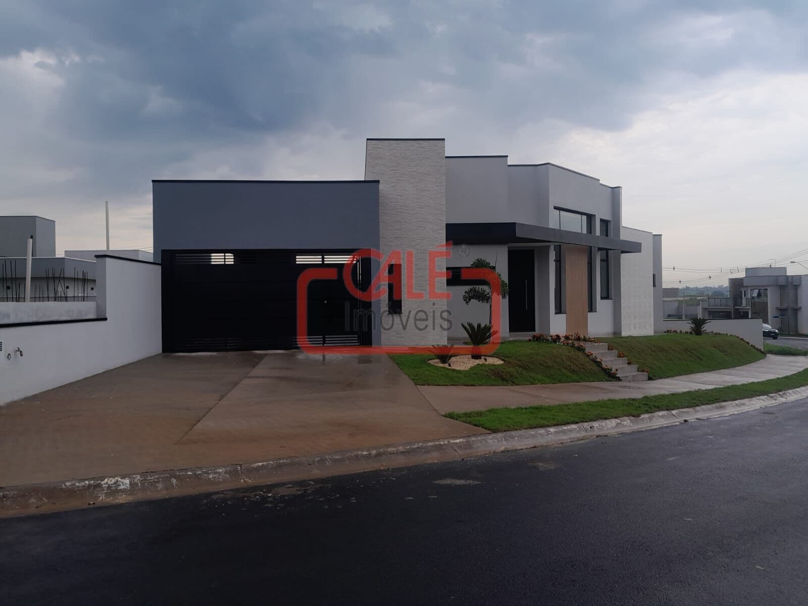Casa Térrea no Condomínio Lagos de Icaraí em Salto/SP