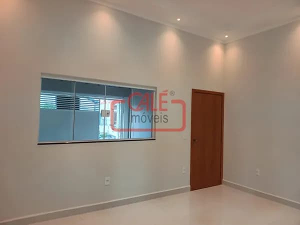 CASA A VENDA VILA FURLAN - 3 DORMITÓRIOS COM SUÍTE