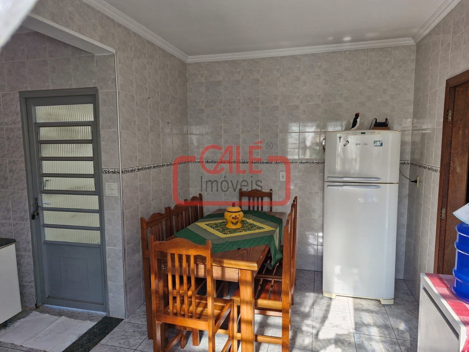 Casa Térrea à Venda em Indaiatuba no Pq. São Lourenço - 300m² de Terreno ao Lado do Parque das Frutas