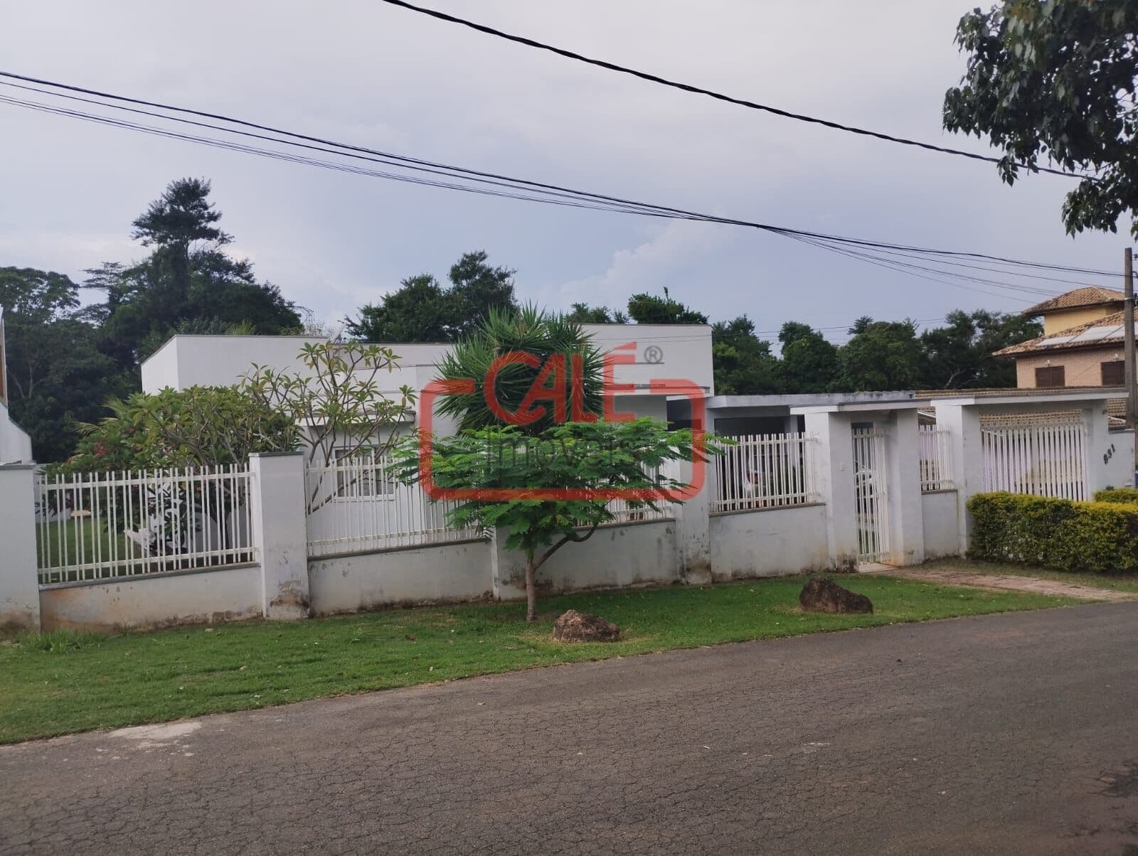 Casa Térrea de 1.000m² no Horizonte Azul 1 | Aceita Permuta