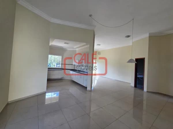 Casa com 3 Dorms (1 Suíte) e Piscina à Venda no Condomínio Green Park, Indaiatuba-SP