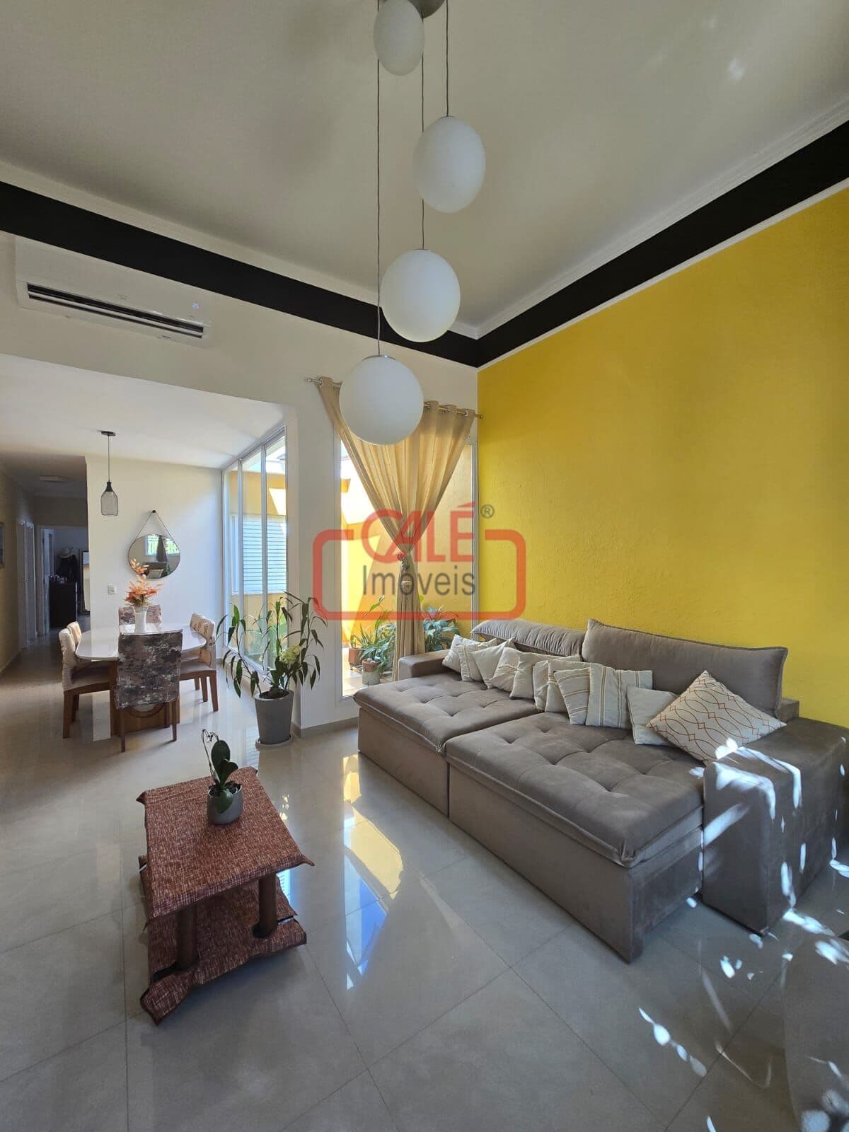 Casa Assobradada à Venda no Jardim Europa II, Indaiatuba/SP - 3 Dorms (Suíte), Edícula e 4 Vagas