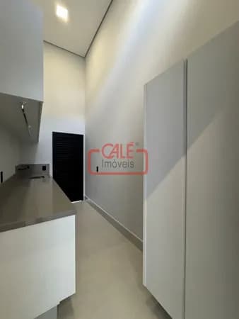 Casa à Venda no Condomínio London Park, Indaiatuba: 3 Suítes, 196m² e Lazer Completo