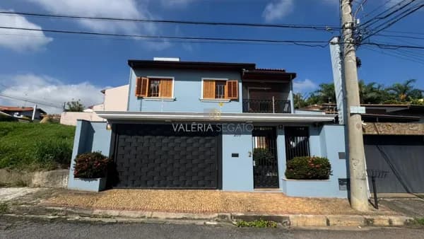 Casa de Alto Padrão, Aconchegante, Confortável e Bem Localizada na Vila Justina - Tietê-SP
