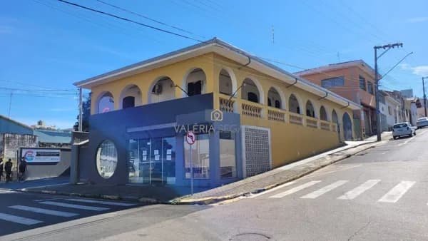 Ponto Comercial Localizado na Esquina da Rua Do Comércio (mobiliado e com eletrônicos)