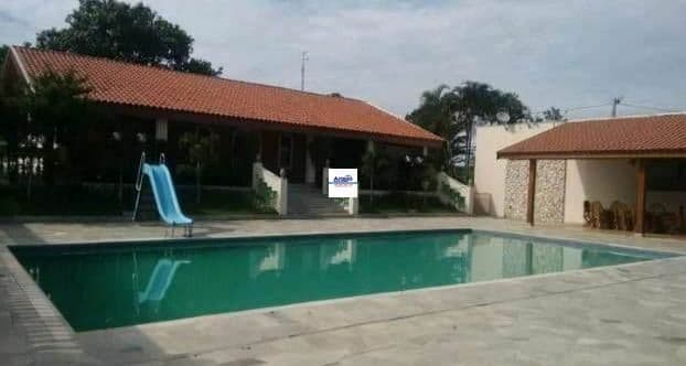 Chácara de fundo com a Represa