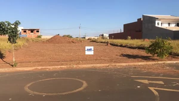Terreno próximo ao Pague Menos
