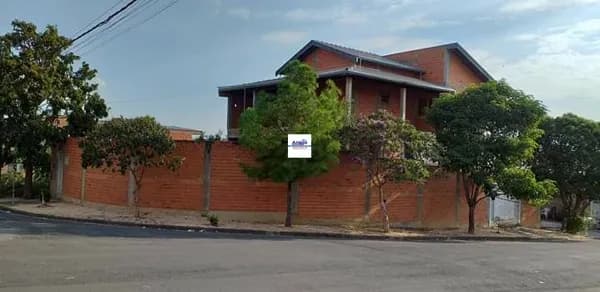 Casa em Monte Mor - Centro