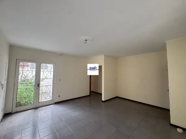 Casa em Mogi Guaçu - Parque Cidade Nova