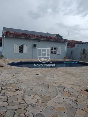 Casa em Pindamonhangaba - Jardim Residencial Doutor Lessa