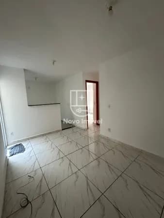 Apartamento com Quintal Condomínio Princesa Diana