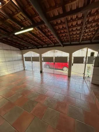 Casa à venda no bairro Crispim em Pindamonhangaba/SP