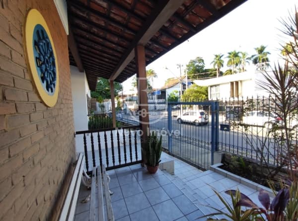 Casa à venda no bairro Centro em Pindamonhangaba/SP