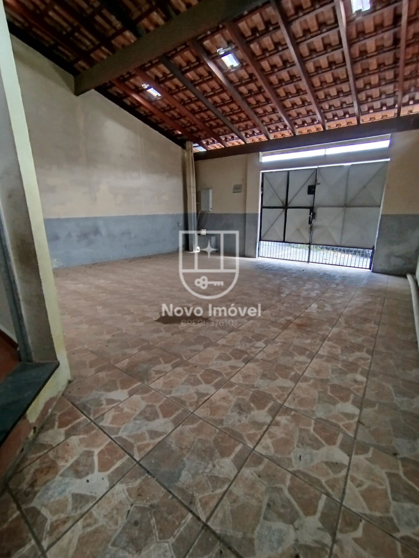Casa 2 dormitórios bairro Mantiqueita