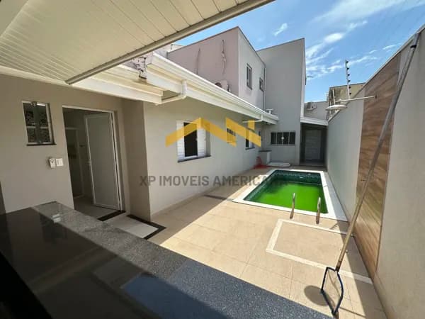 Casa em Americana - Parque Novo Mundo
