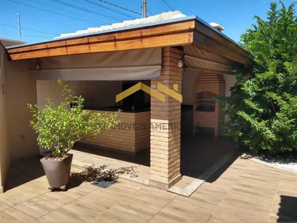 Casa em Americana - Jardim Jacyra
