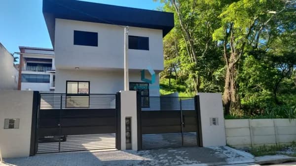 Sobrado em Atibaia - Recreio Maristela