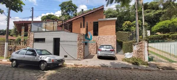 Casa de Condomínio em Atibaia - Condomínio Portal das Hortencias