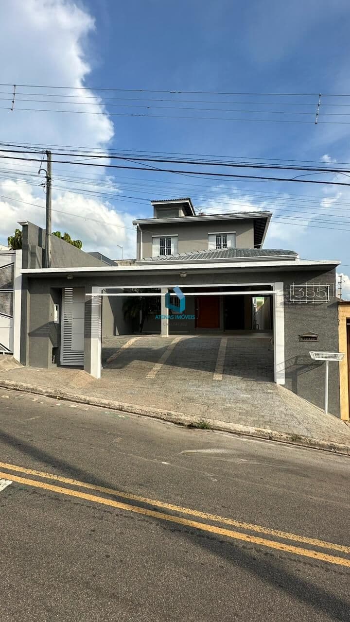 SOBRADO ALTO PADRÂO
