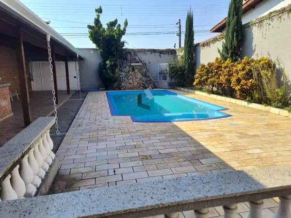 Casa em Atibaia - Jardim Tapajos