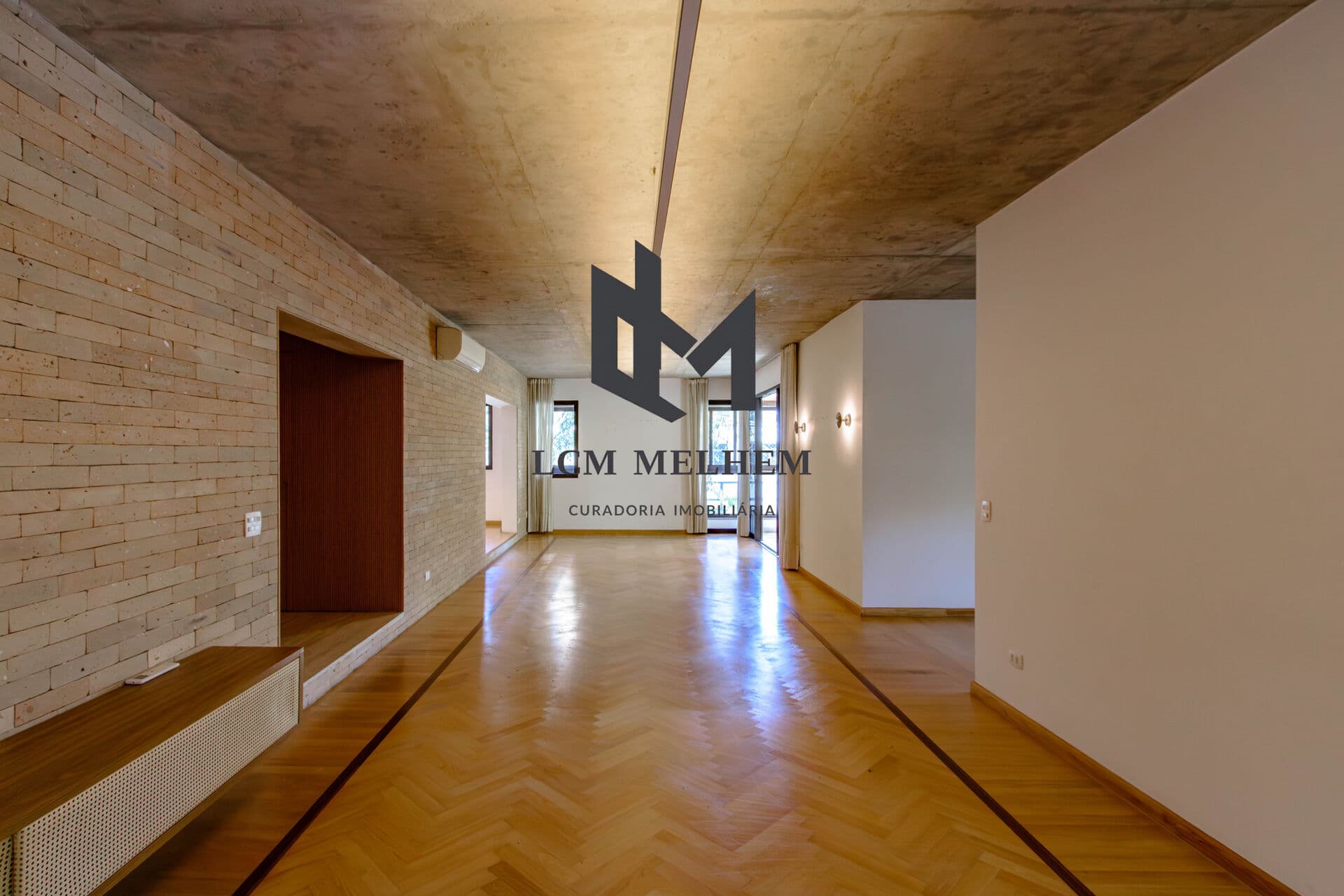 APARTAMENTO À VENDA PRÓXIMO CIRCULO MILITAR - 4 SUÍTES RUA TUMIARU