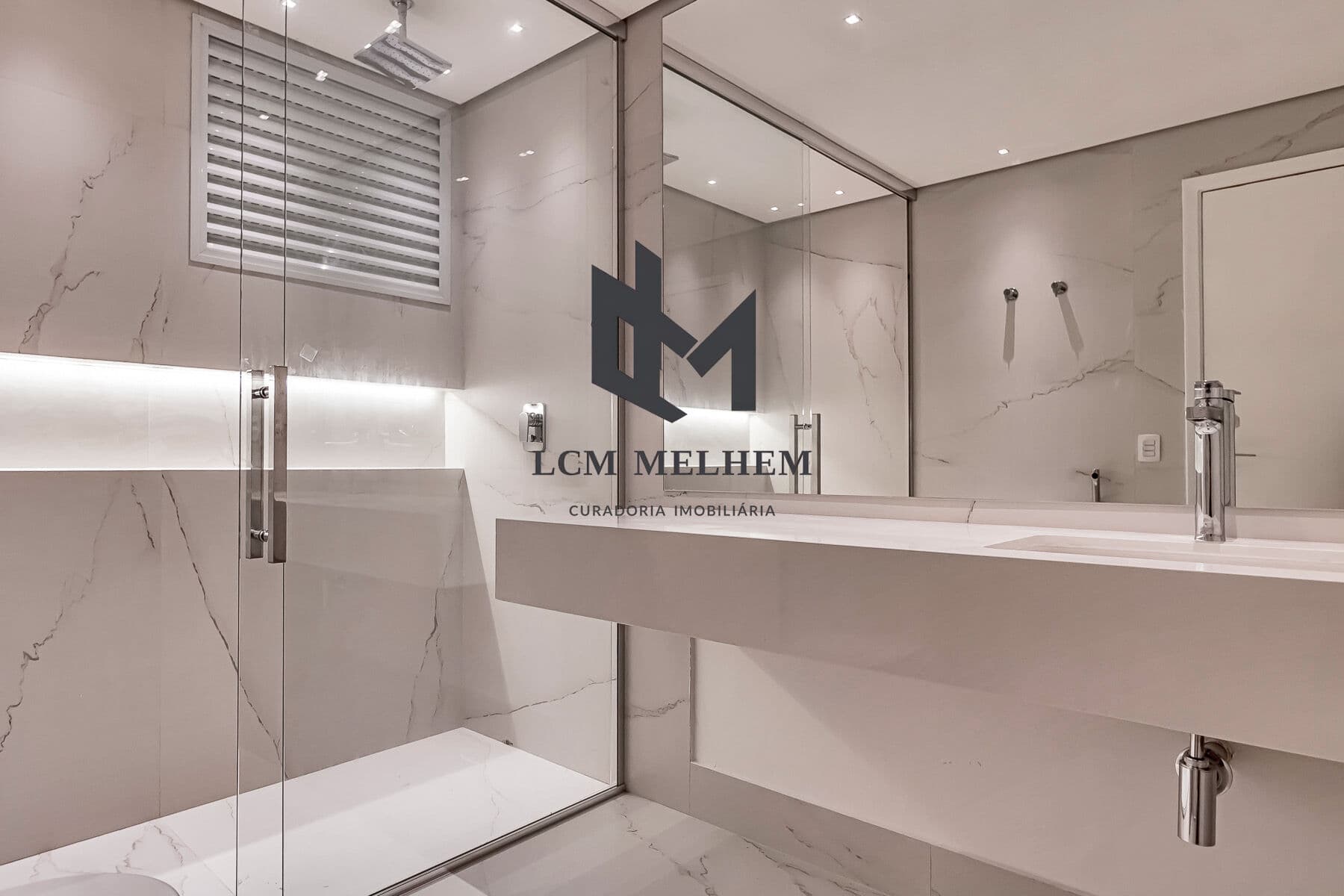 APARTAMENTO À VENDA ALAMEDA TIETÊ COM 3 SUÍTES e 2 VAGAS
