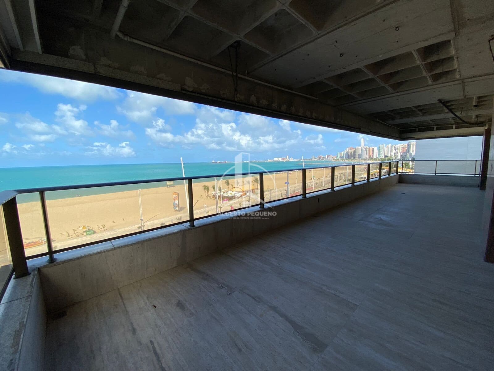 Apartamento Alto Luxo na Av. Beira Mar