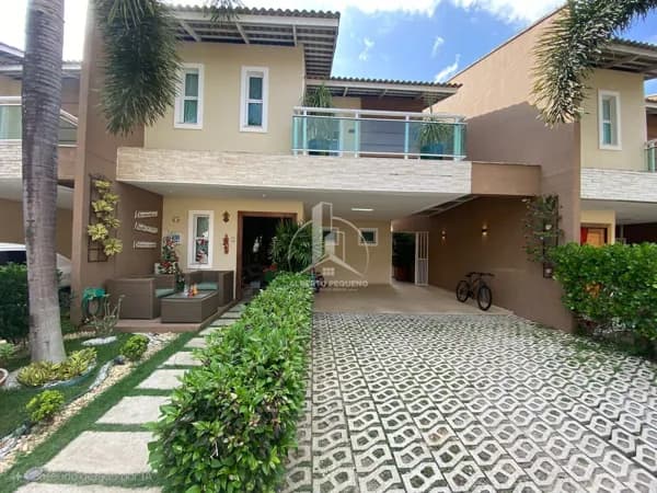 Casa Duplex à venda em condomínio no Eusébio